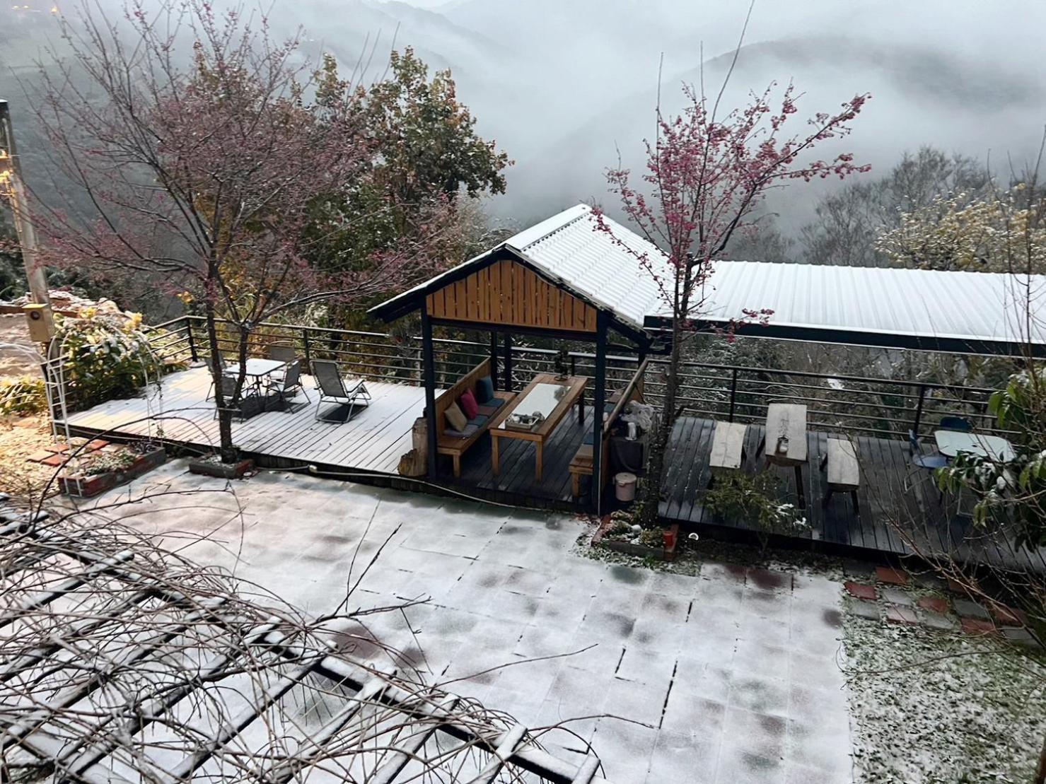 Lala Mountain Homestay‧Cile Farm Hualing Exteriör bild